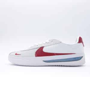 Tenis unisex Nike BRSB (Blue Ribbon Sports) en blanco y rojo. Tenis de alto rendimiento para skate inspirados en el diseño retro de los años 70.